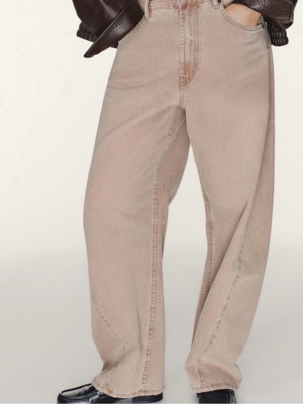 Zara Mid Rise Baggy Balloon Jeans - Picture 3 of 17